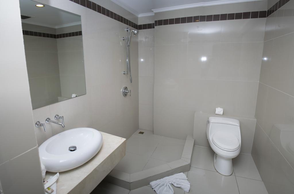 Torres Del Lago Suites And Apartments San José Eksteriør billede