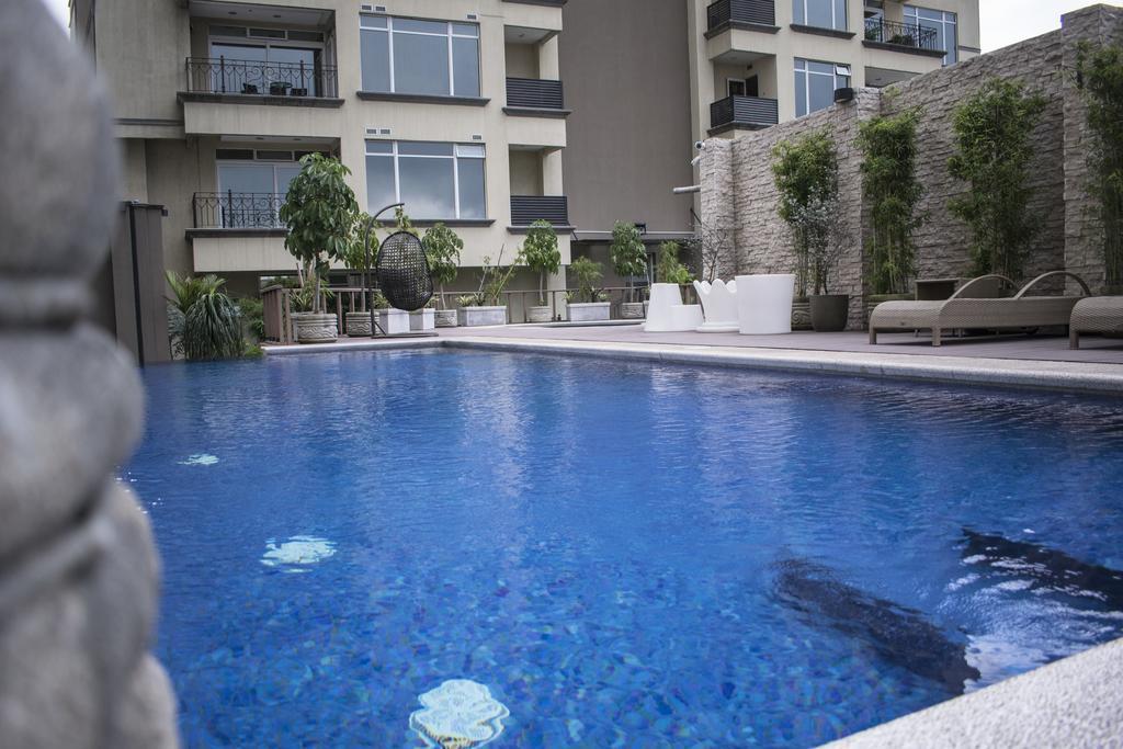 Torres Del Lago Suites And Apartments San José Eksteriør billede