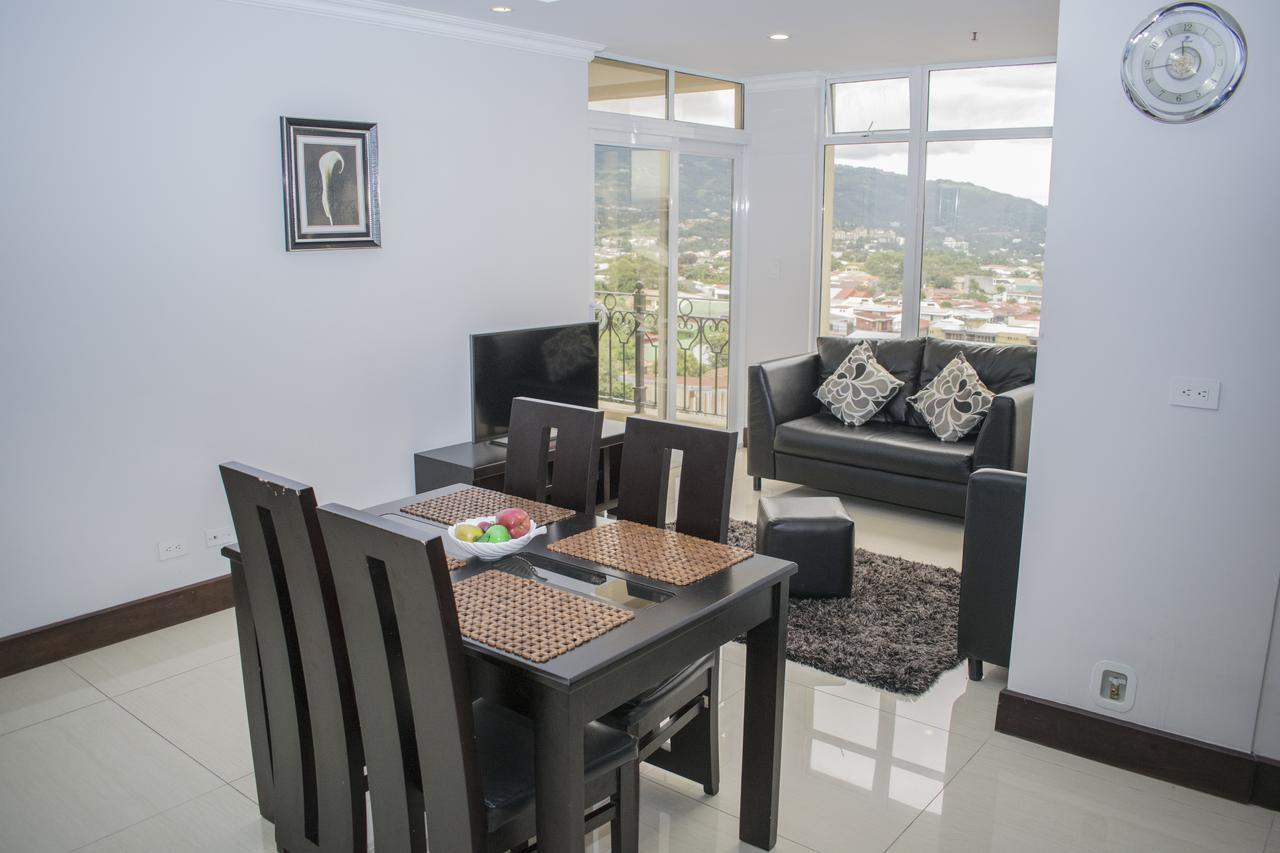 Torres Del Lago Suites And Apartments San José Eksteriør billede
