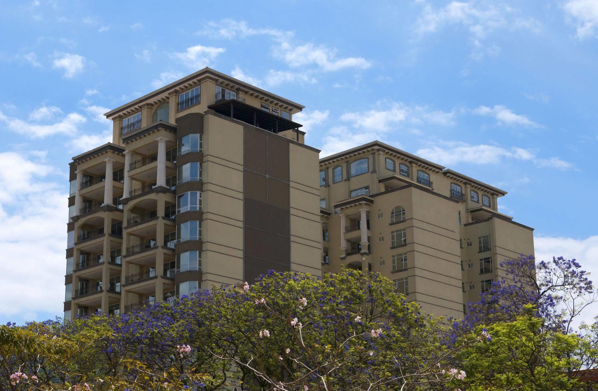 Torres Del Lago Suites And Apartments San José Eksteriør billede