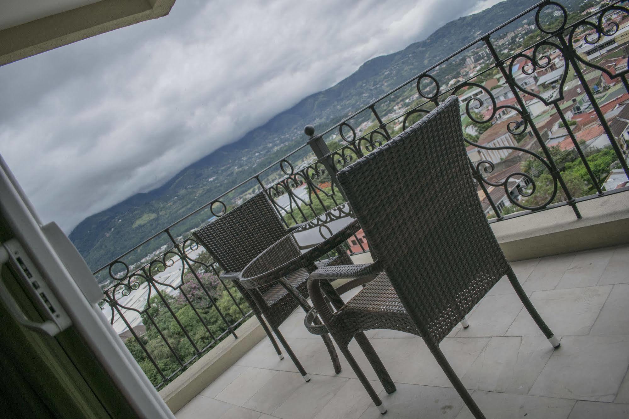 Torres Del Lago Suites And Apartments San José Eksteriør billede