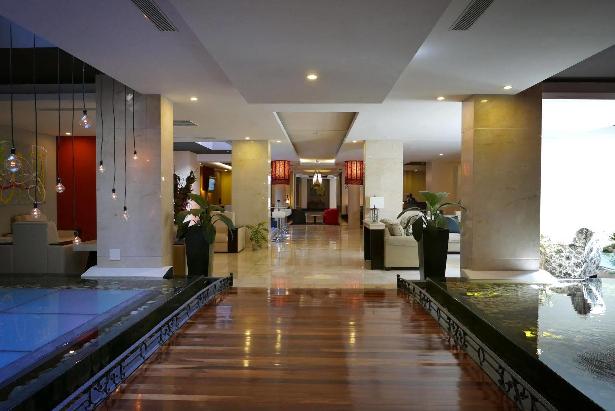 Torres Del Lago Suites And Apartments San José Eksteriør billede