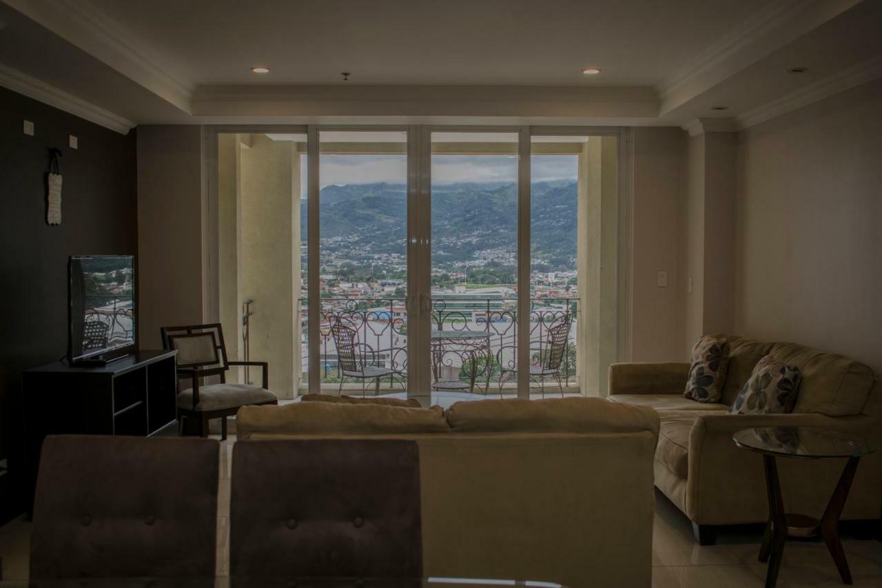 Torres Del Lago Suites And Apartments San José Eksteriør billede