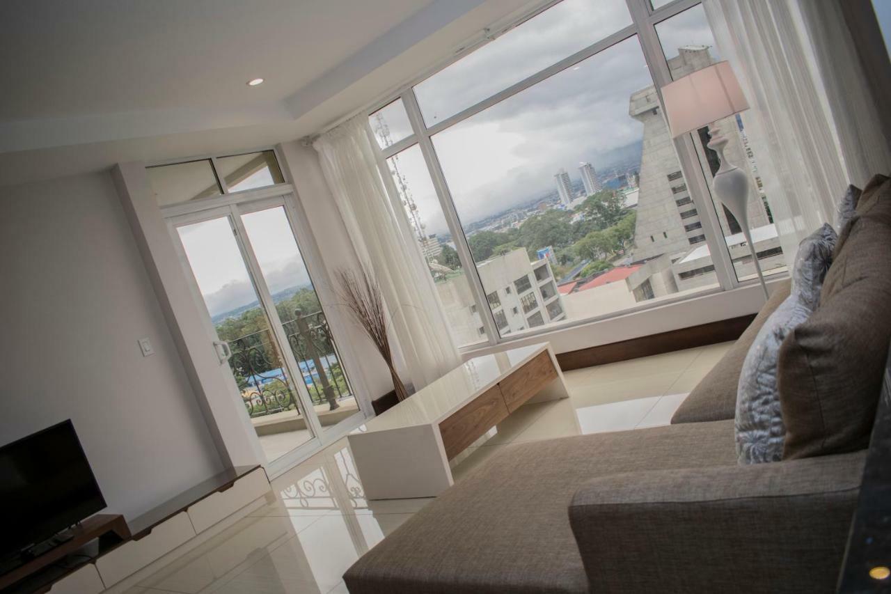 Torres Del Lago Suites And Apartments San José Eksteriør billede